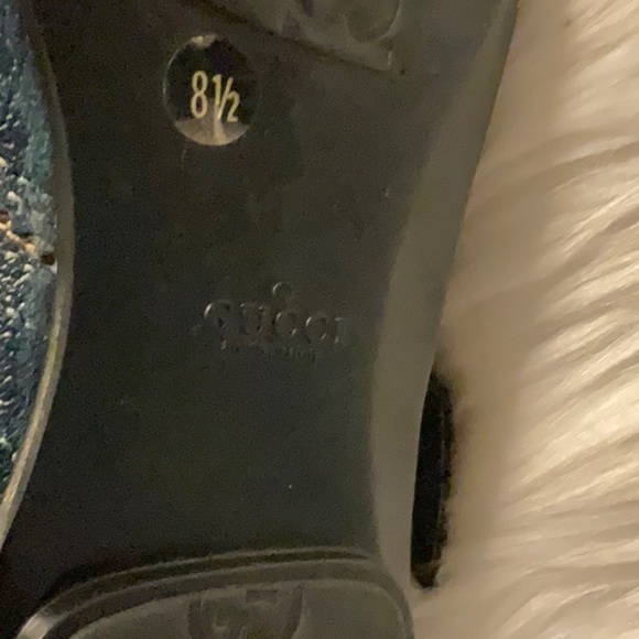 Gucci Navy and Beige Monogram Sneakers - Picture 3 of 11